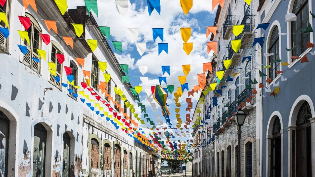 Cidade fundada em 1612 é a única capital brasileira de origem francesa e preserva um patrimônio histórico riquíssimo tombado pela UNESCO