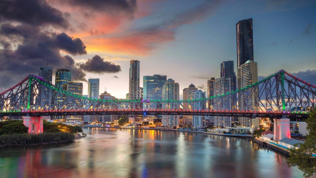 Com 777 metros de extensão e 74 metros de altura, a ponte em Brisbane é a maior estrutura cantilever de aço da Austrália desde 1940