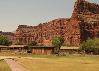 A única comunidade isolada no fundo do Grand Canyon onde os moradores recebem correspondências diárias entregues por mulas