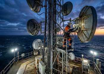 Viver isolado no oceano para garantir que a internet de plataformas gigantes não caia é a vaga com maior índice de fidelidade no mar