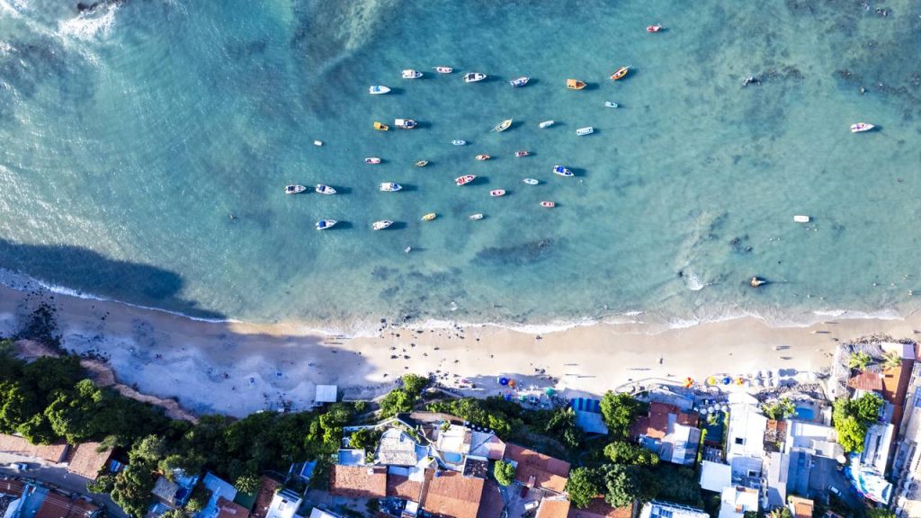 Emancipada em 1963, a cidade potiguar abriga a Praia da Pipa, um dos destinos mais famosos e badalados de todo o Rio Grande do Norte