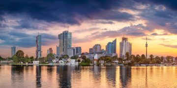 Com seus suntuosos palácios e história imperial, a capital austríaca virou o maior centro da música clássica e da arquitetura barroca do mundo