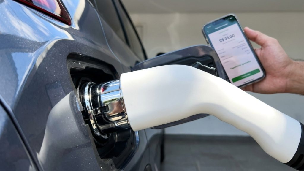 Versão de 5 lugares do elétrico mais barato da BYD chega para resolver o maior problema das famílias brasileiras