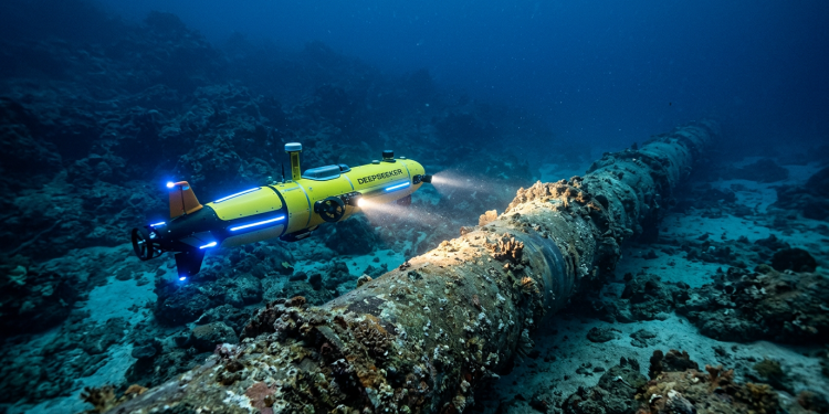 Como os drones submarinos autônomos vivem no fundo do mar e detectam falhas com precisão