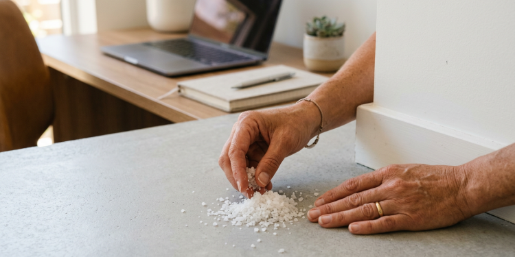 Transforme seu lar em um ambiente de riqueza: como o sal pode influenciar suas decisões financeiras