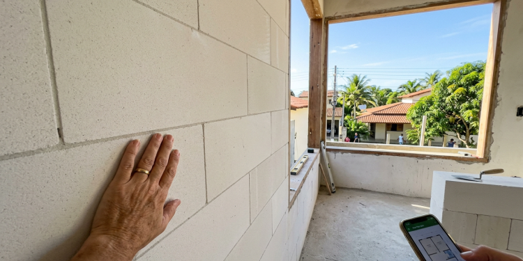 A vedação residencial mais térmica da região para manter sua casa fresca sem ar-condicionado