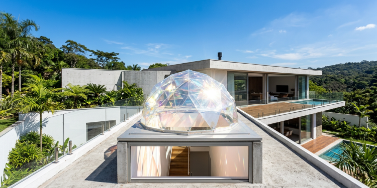 O "farol" de teto que ilumina sua casa inteira usando apenas a luz do sol e zero eletricidade
