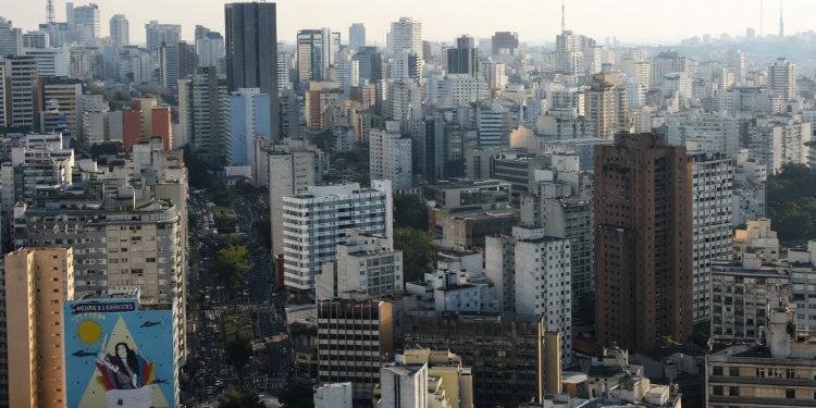 Mercado imobiliário movimenta R$ 8,3 bi no 1º trimestre, com investidores mais seletivos