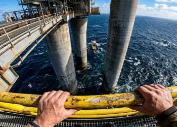 A gigantesca plataforma de gás natural norueguesa mais pesada que mil Boeings 747 que exigiu alterar o fundo do oceano para ser instalada