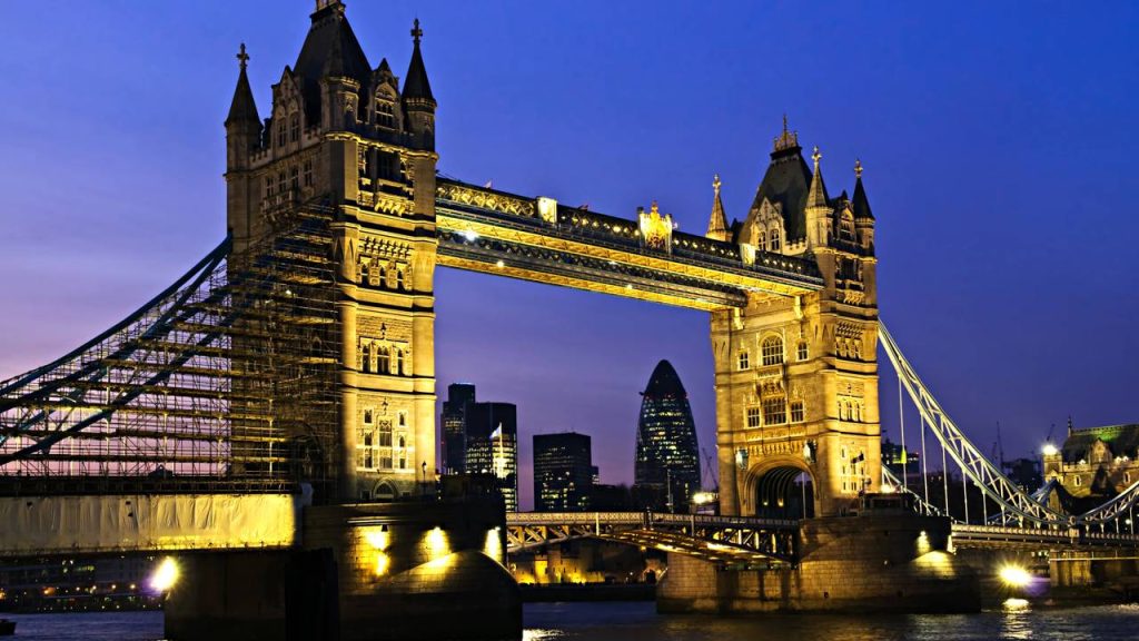 Tower Bridge em Londres