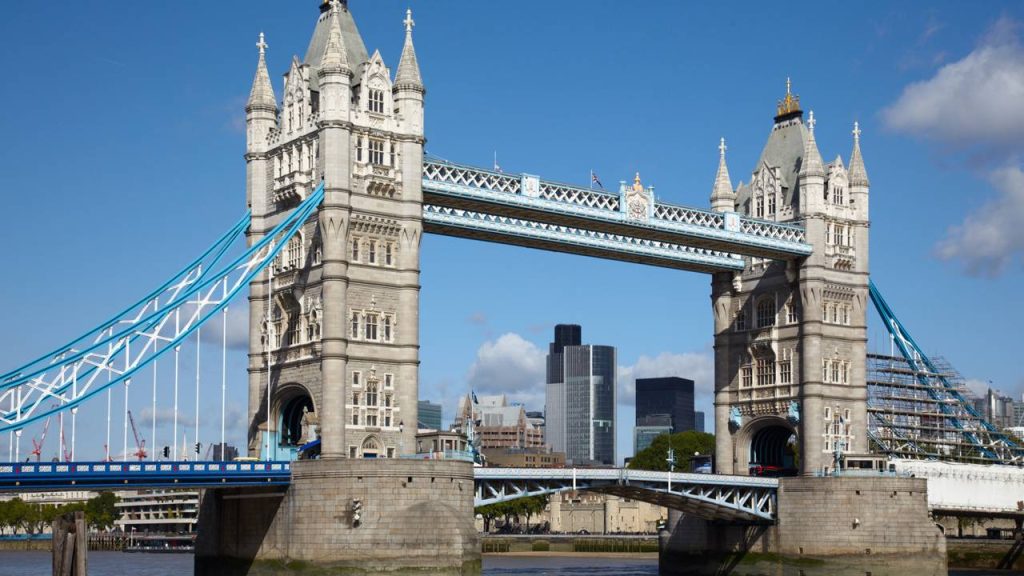 Tower Bridge em Londres