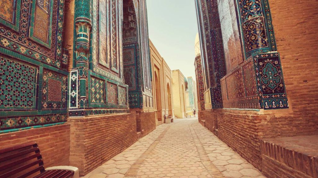 Com mais de 2.000 anos de história e 140 monumentos protegidos, a cidade uzbeque de Bukhara é o maior tesouro vivo da Rota da Seda