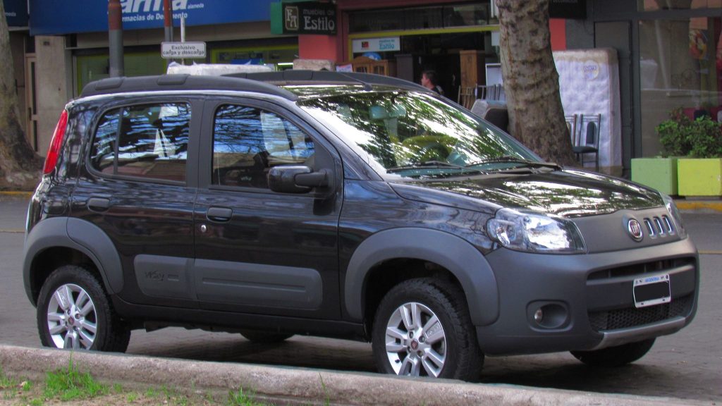 Fiat Uno Way usado - Wikimedia Commons