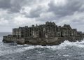 A ilha abandonada no Japão que já ostentou a maior densidade populacional do planeta e hoje exibe apenas arranha-céus em ruínas