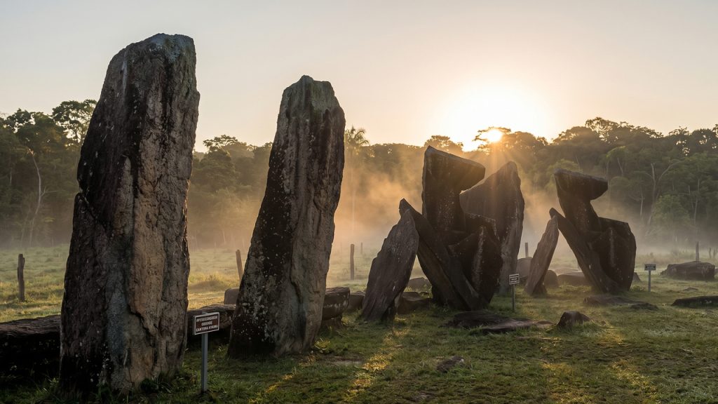O município no extremo norte do país que esconde um gigantesco observatório astronômico de pedras mais antigo que a própria floresta