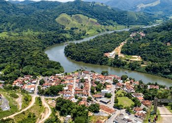 A pequena vila escondida no meio da Mata Atlântica que guarda a maior e mais profunda concentração de cavernas de calcário do país