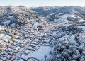 A cidade brasileira mais alta do sul do país onde os rios e cachoeiras congelam completamente durante o inverno atraindo milhares de caçadores de neve