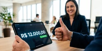 A carreira que paga R$ 12 mil e cabe na mochila está permitindo que brasileiros cruzem o país auditando fábricas e nunca mais enfrentem uma segunda-feira igual