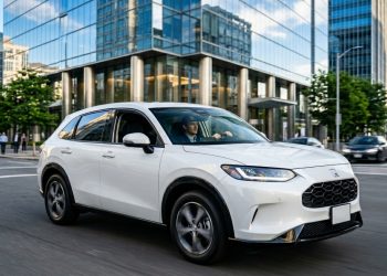 SUV japonês que faz quase 15 km por litro e agora ganhou piloto automático inteligente para enfrentar o trânsito sem estresse
