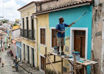 Quanto um pintor cobra para pintar uma casa de 75 m² em 2026?