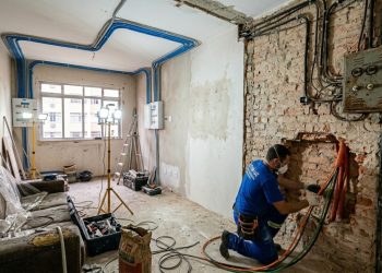 O revestimento autocolante que renova cozinhas