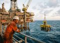 O sentinela das plataformas que garante que nenhuma gota de óleo vaze para o oceano e é pago como executivo porque evita multas bilionárias e desastres ambientais irreversíveis nas profundezas do pré-sal