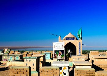 A cidade sagrada de Najaf, no Iraque, abriga o santuário do Imam Ali e recebe 10 milhões de peregrinos anualmente em sua mesquita