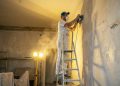 Quanto um pintor cobra para pintar um apartamento de 70 m² com massa corrida e tinta lavável em 2026?