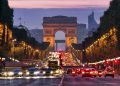 Com 2,1 milhões de habitantes, a capital da França divide seus 105 km² em 20 distritos que guardam séculos de história europeia