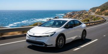 O sedã híbrido Toyota Prius e a nova autonomia para viagens