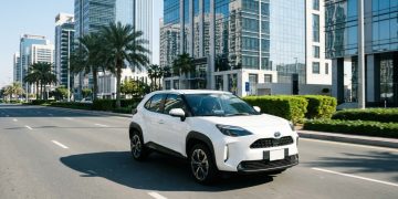 O SUV híbrido japonês que faz 22 km/l na cidade e custa menos que um Corolla zero