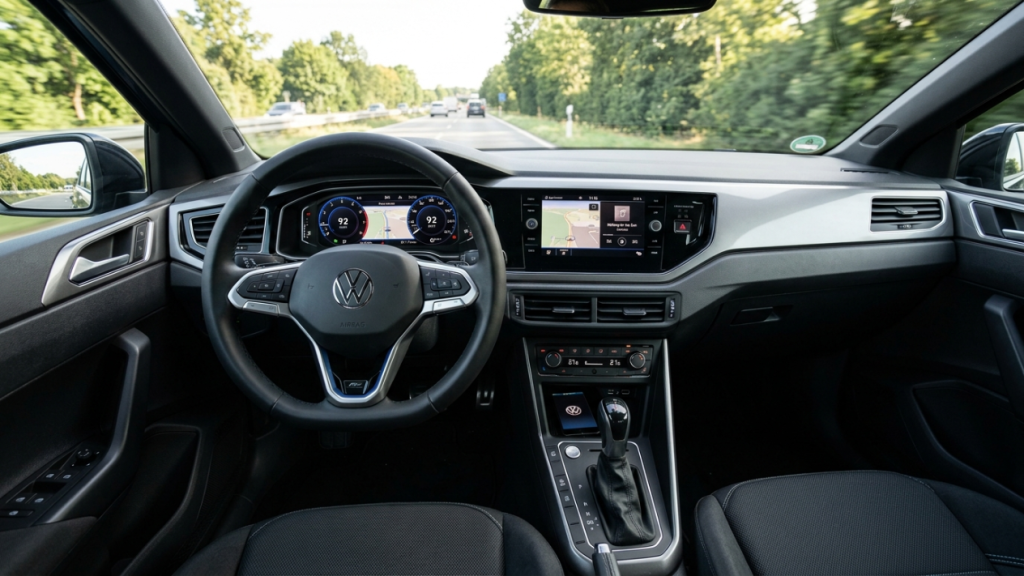 O segredo do Corolla Hybrid: como a Toyota eliminou a caixa de marchas e uniu o motor elétrico ao etanol para criar o carro mais eficiente do Brasil