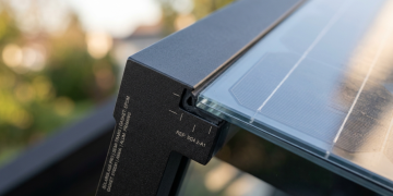 A tecnologia mais inovadora em fachadas de vidro que gera energia limpa e reduz calor nos edifícios