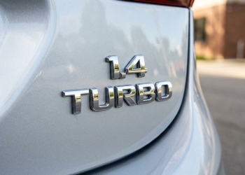 Chevrolet Cruze Turbo usado com preço de Onix seminovo vira a escolha de quem quer segurança e tecnologia de classe superior