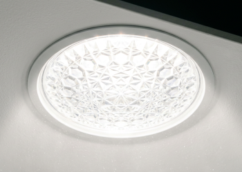 A revolução dos tubos de reflexão prismática para iluminar o projeto residencial com luz solar pura
