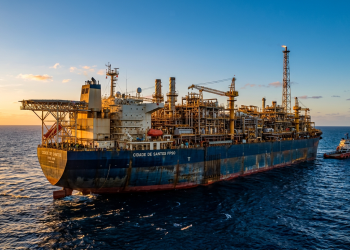 O papel das plataformas FPSO na exploração offshore e na expansão energética global