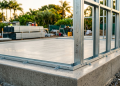 O engenhoso sistema de fundação em radier isolado projetado por engenheiros para construir casas térreas ultraleves capazes de resistir facilmente à umidade ascendente do solo e evitar rachaduras no piso