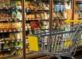 Custo de vida em SP sobe 0,72% em março com impacto da guerra sobre combustíveis e alimentos