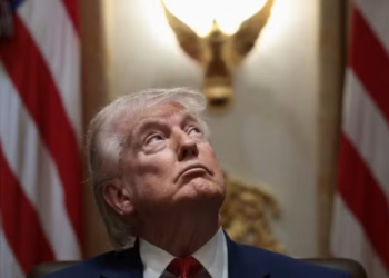 Morning Call: Mercados ignoram blefes de Trump e passam a precificar a duração da guerra no Irã