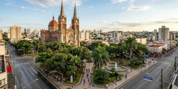 Dona do título de Morada do Sol dado por Dom Pedro II fica a 270 km de São Paulo e lidera o ranking de sustentabilidade do país