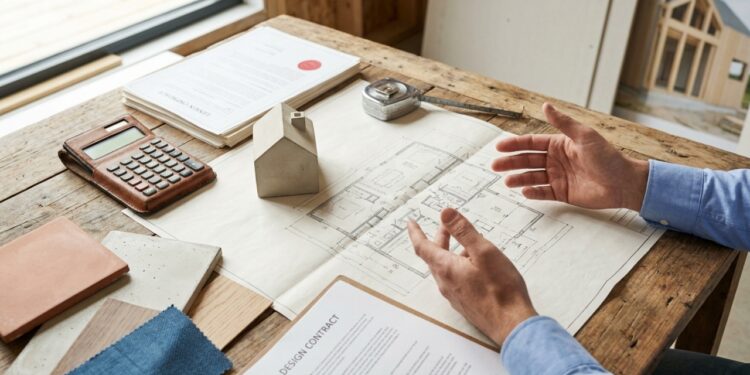 Quanto um arquiteto cobra para fazer a planta de uma casa de 100 m² em 2026 e o que está incluso no contrato