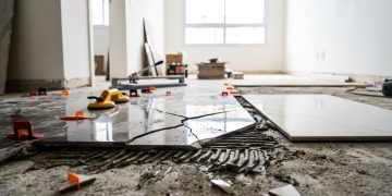 Quanto um azulejista cobra para assentar porcelanato em um banheiro de 5 m² em 2026?