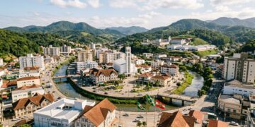 O Berço da Fiação Catarinense virou a cidade mais segura do Brasil: a potência têxtil de raiz europeia em Santa Catarina
