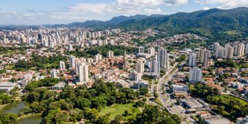 Terra da uva que surgiu por acaso em 1933 fica a 60 km de São Paulo e guarda uma serra reconhecida como patrimônio pela UNESCO
