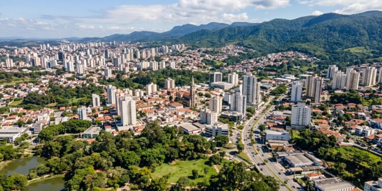 Terra da uva que surgiu por acaso em 1933 fica a 60 km de São Paulo e guarda uma serra reconhecida como patrimônio pela UNESCO