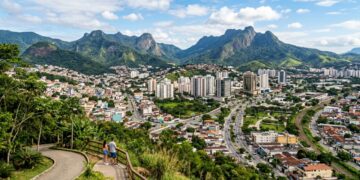 Foi a Cidade Perfume dos laranjais que abasteciam a Europa e deu origem a meia dúzia de municípios da Baixada Fluminense