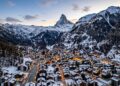 Cidade ideal para quem busca ar puro proíbe carros a combustão, sendo a porta de entrada oficial para as pistas de esqui da famosa montanha Matterhorn