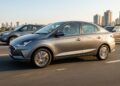 O sedã compacto com motor turbo tenta provar que economia não precisa vir acompanhada de desempenho sem graça na estrada