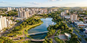 Em vez de canalizar o córrego, plantou 100 mil árvores: a cidade paulista que virou a 6ª melhor do Brasil