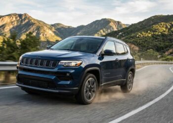 O SUV médio que chegou a 272 cv quer deixar de ser apenas carro de família e virar problema para muito sedã esportivo